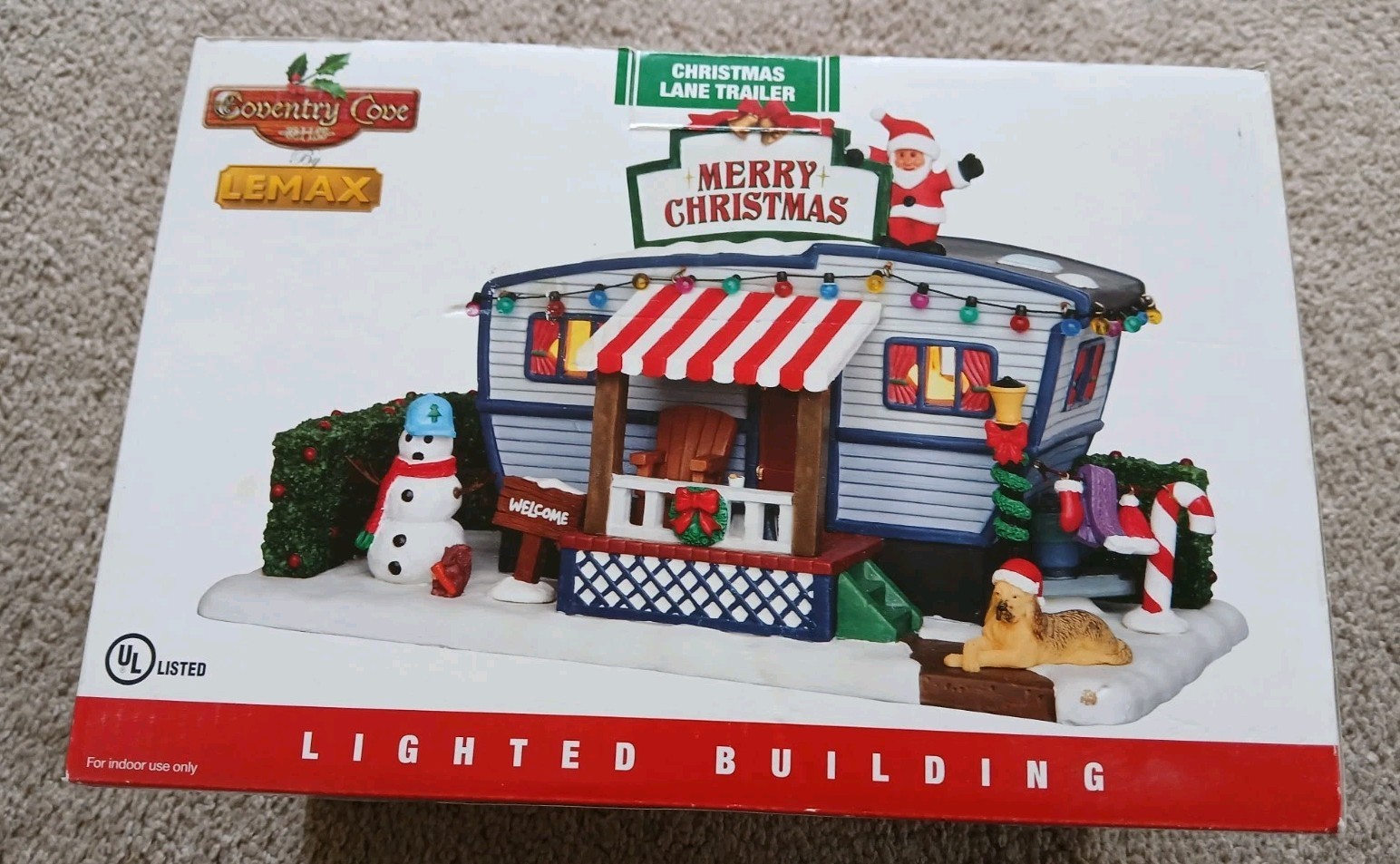 2013 BNIB Lemax Coventry Cove Santas Lane Trailer Lighted Christmas Village RARE
