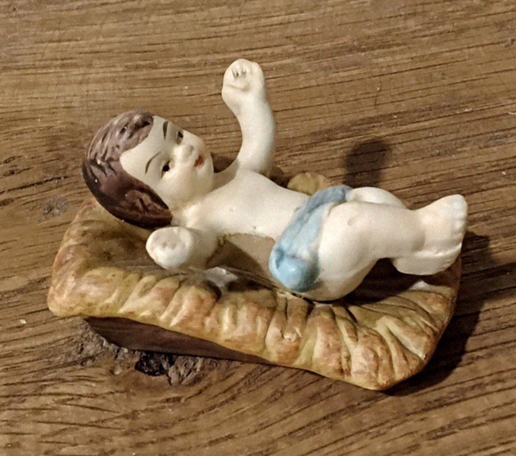 VTG Kirkland Signature Porcelain Nativity Set Replacement Baby Jesus in Manger VTG Kirkland Signature Porcelain Nativity Set Replacement Baby Jesus in Manger