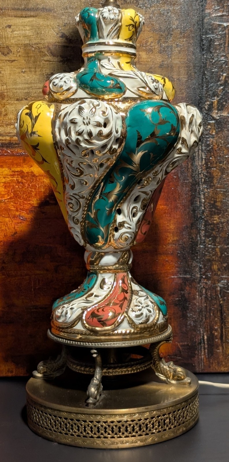 Vintage Handpainted Capodimonte Italian Porcelain Lamp w/ Brass Metal Base - 22\ Vintage Handpainted Capodimonte Italian Porcelain Lamp w/ Brass Metal Base - 22\