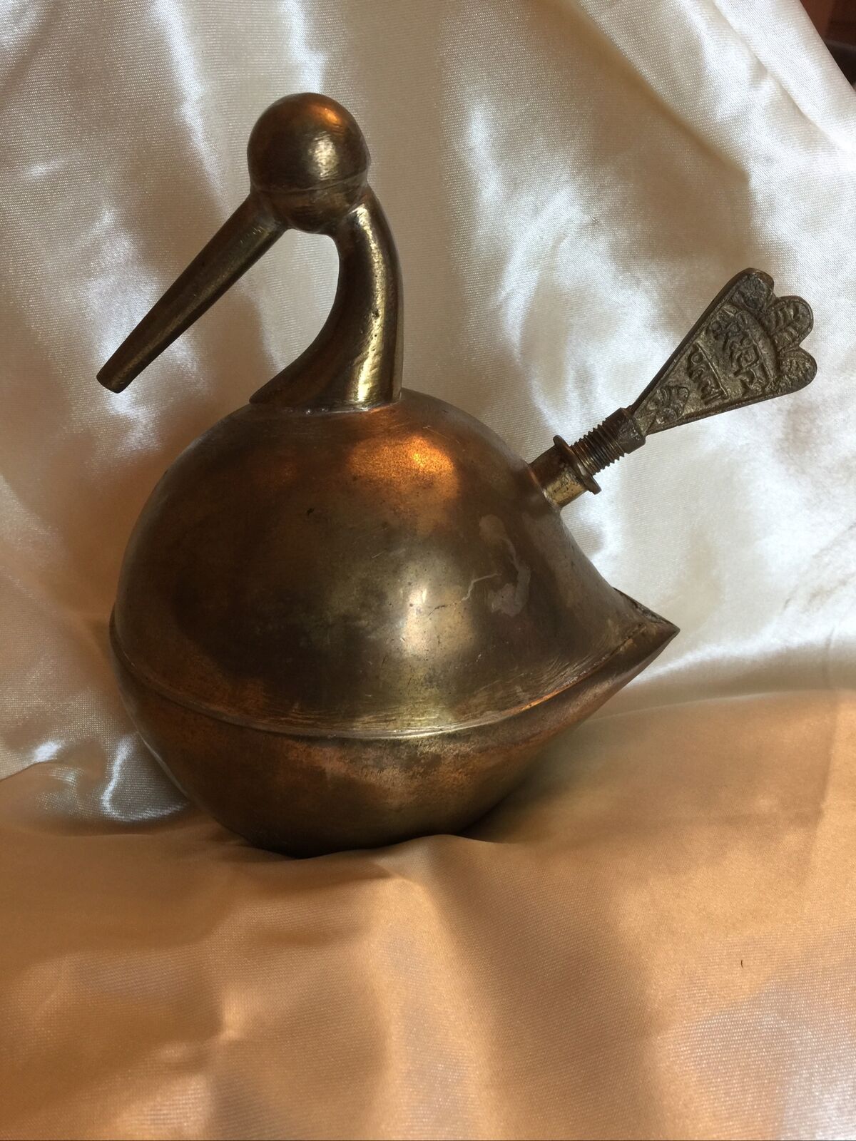 ANTIQUE OMANI EYE MEDICINE JAR FOR THE EYE. In the Shape Of A Bird.Very RARE