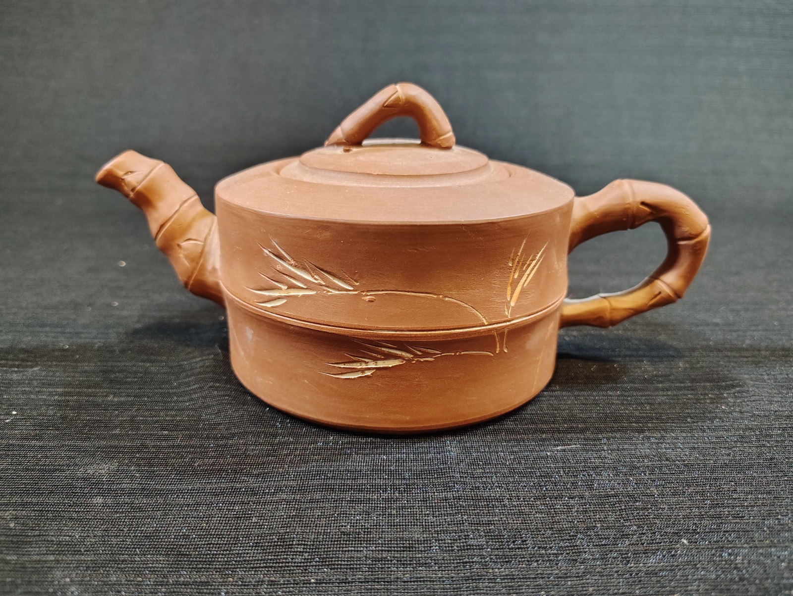 Vintage, Chinese, Terra Cotta, Teapot W/ Lid, Bamboo Design, 10oz Vintage, Chinese, Terra Cotta, Teapot W/ Lid, Bamboo Design, 10oz