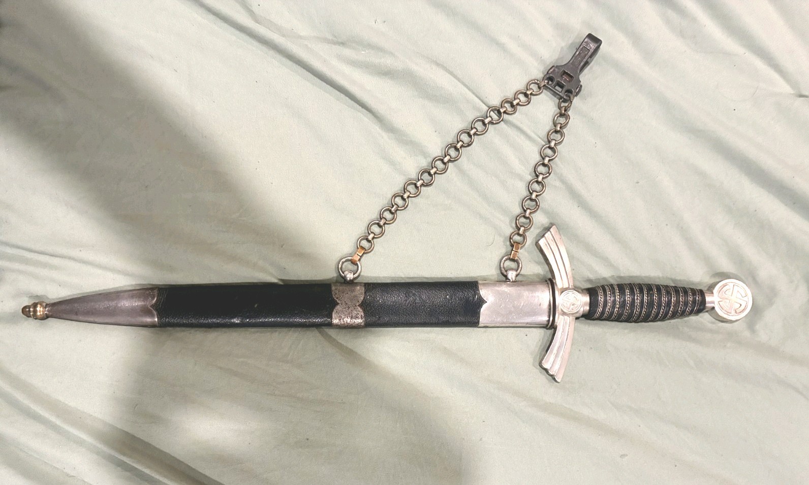 WWII-Era German Military Luftwaffe 1 St Pattern Officer\'s Dress Dagger