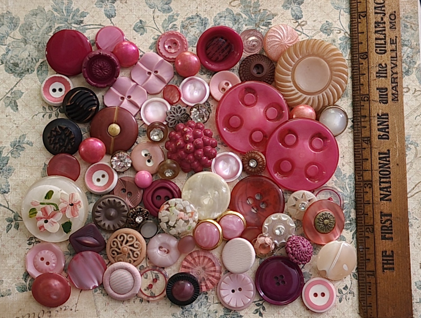 Fabulous Antique Vtg Pink Button Lot Rhinestones Early Plastics Jeweled +more