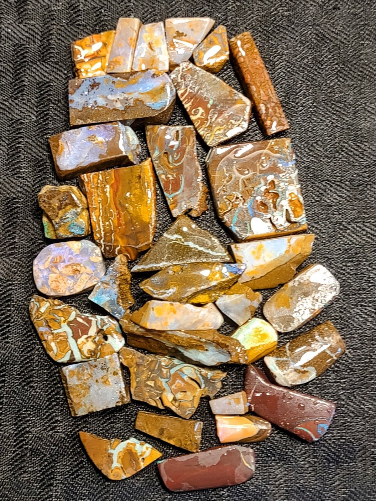 500ct. 33pc. Australian Boulder Opal Beautiful Variety