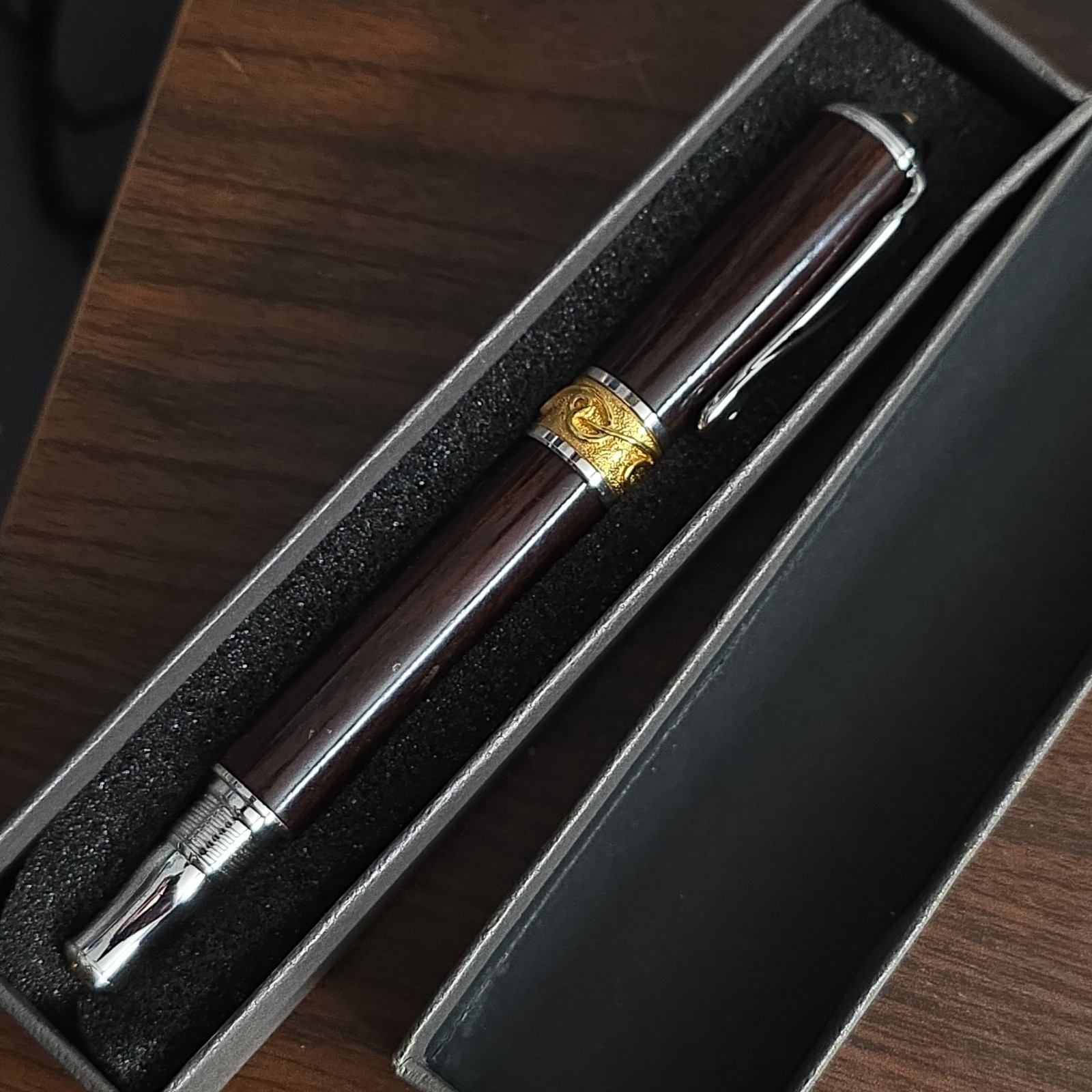Broadwell - Wood Gold NOUVEAU SCEPTER Fountain Pen Iridium Germany