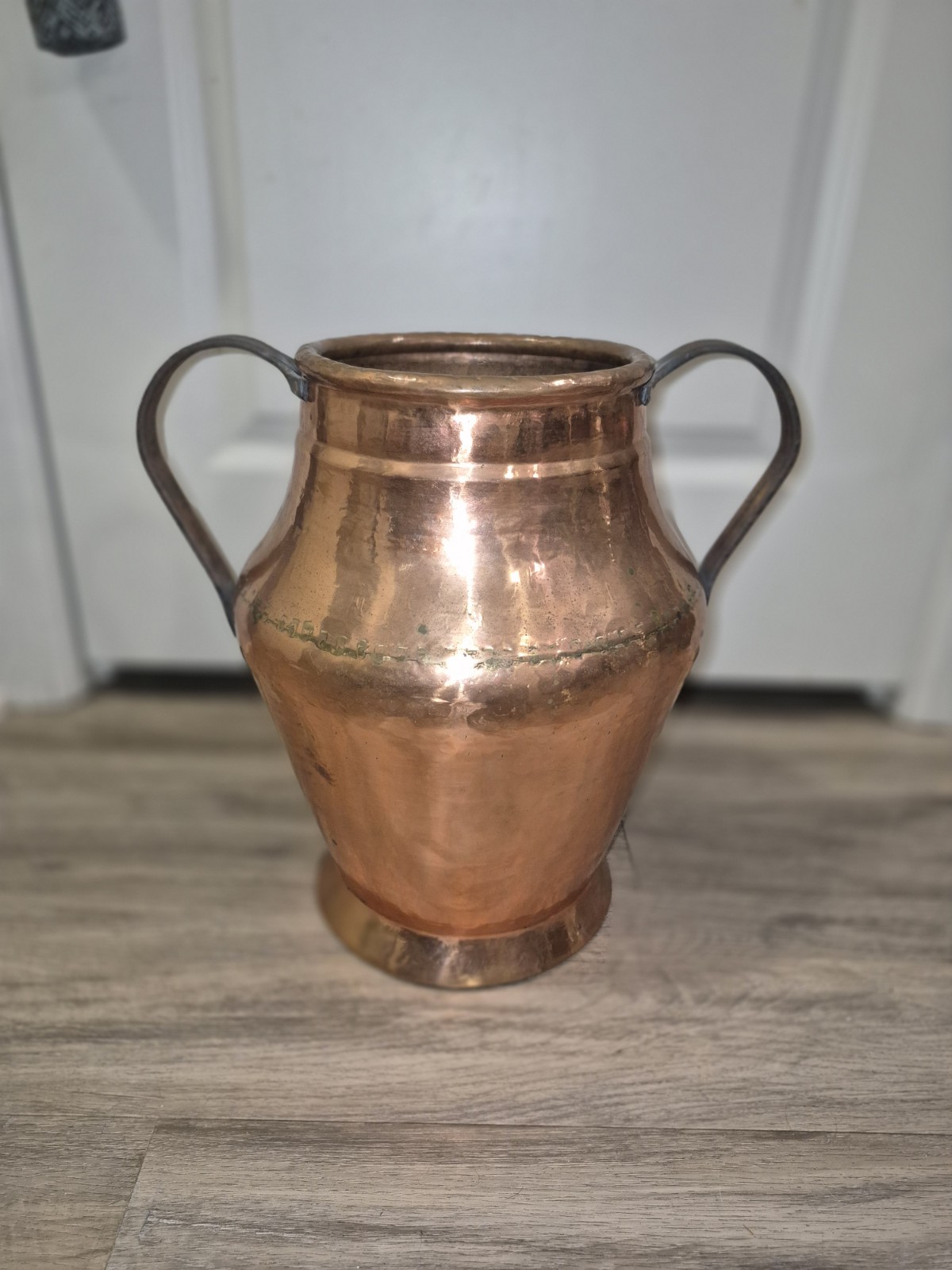 Vintage Hand Hammered Copper Two Handle Vase Riveted Handmade 15\ Vintage Hand Hammered Copper Two Handle Vase Riveted Handmade 15\