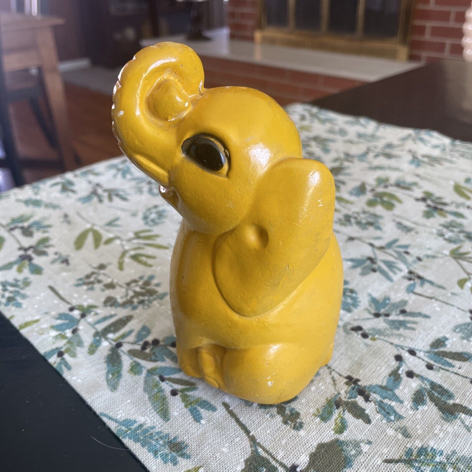 Yellow Chalkware Elephant Vintage Carnival Prize Figurine 1956