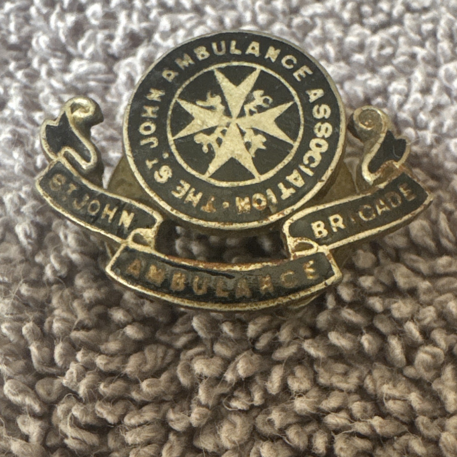 Vintage St John Ambulance Association Brigade Button Cover Badge Black Gold