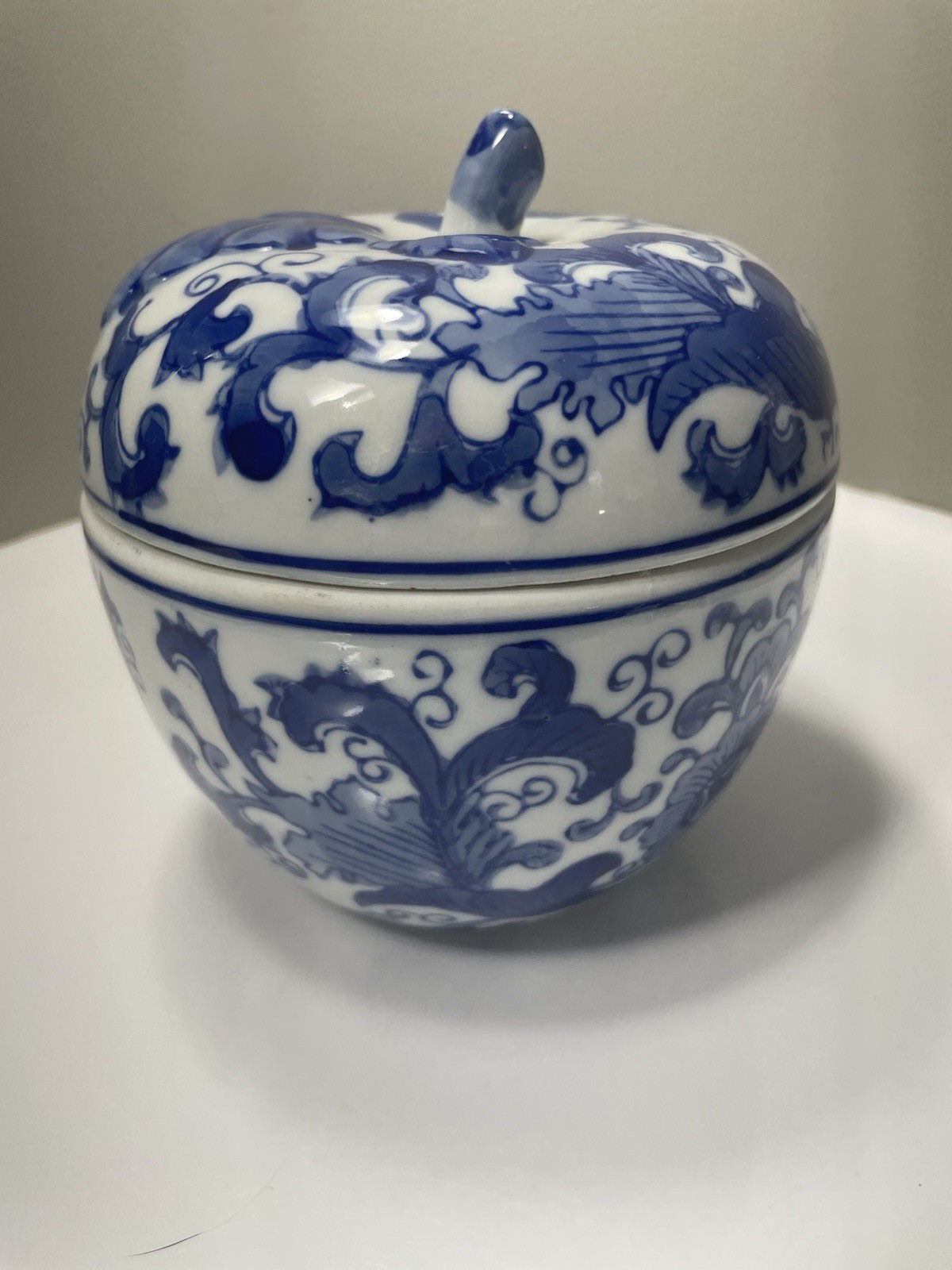 Vintage Chinese Blue And White Melon/Pumpkin Chinoiserie Ginger Jar