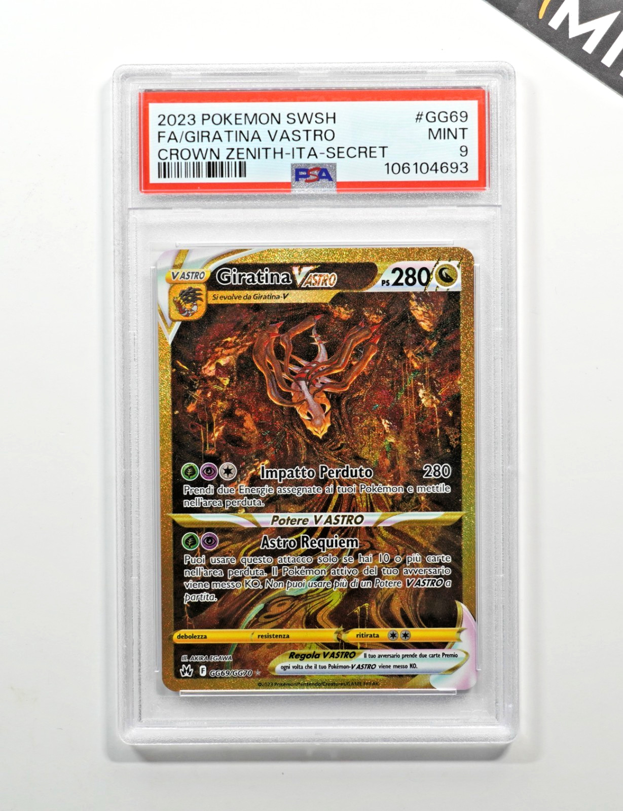 Pokemon PSA 9 Giratina Vastro #GG69 Full Art Zenit Regale 2023 Italian