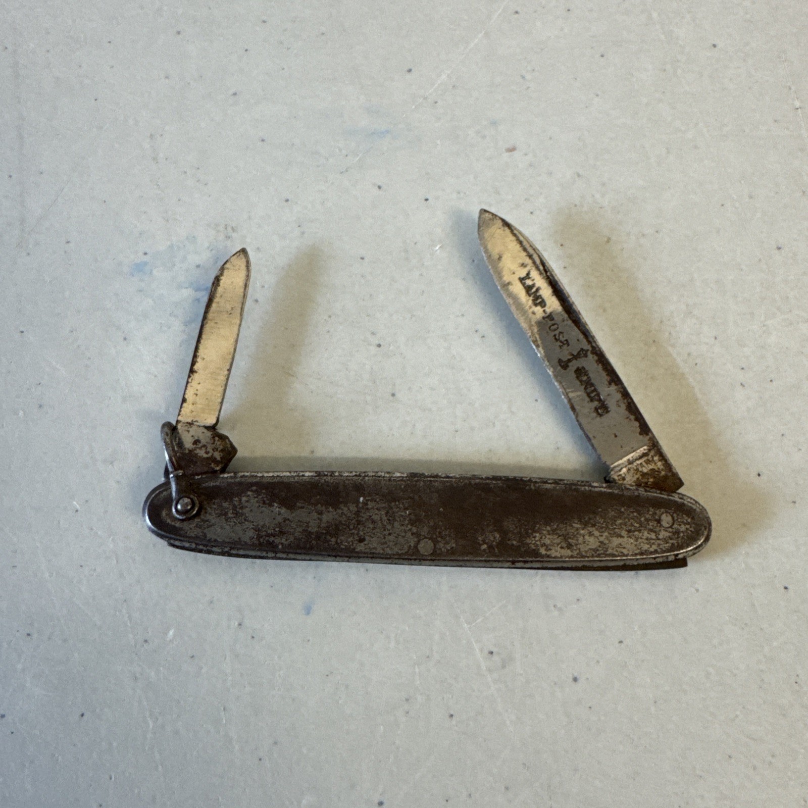 VINTAGE RICHARDS LAMP POST SHEFFIELD England Knife