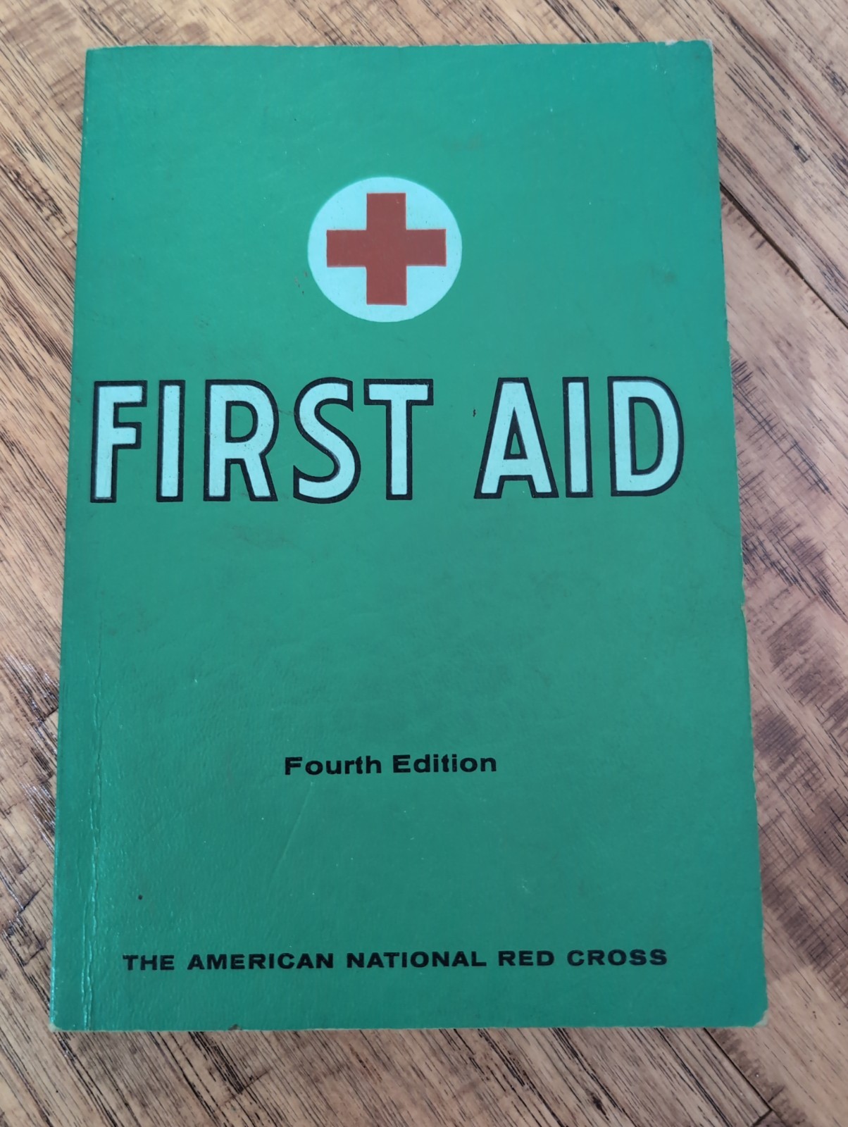 Vintage First Aid Book 4th Edition Red Cross 1957 Printing Green Field Manual 