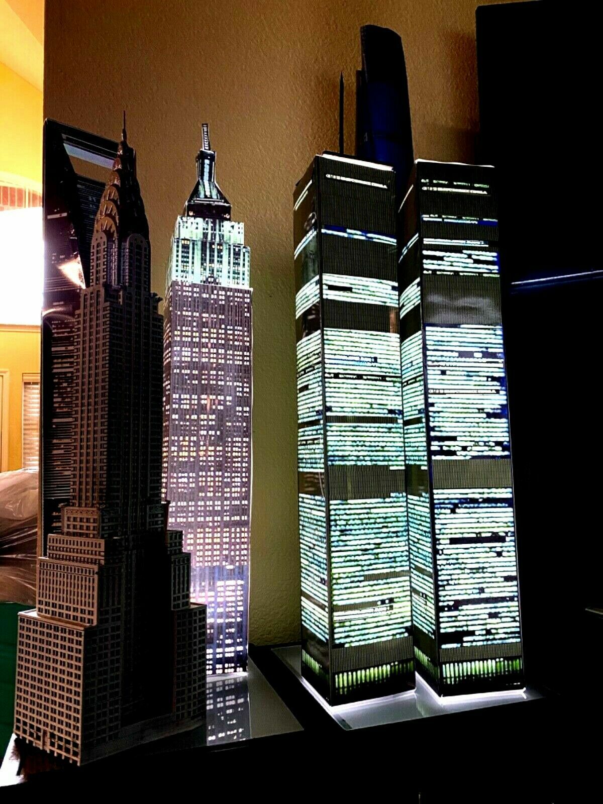WORLD TRADE CENTER TWIN TOWERS ver 2 MODEL 9/11 lighted lamp translight prints