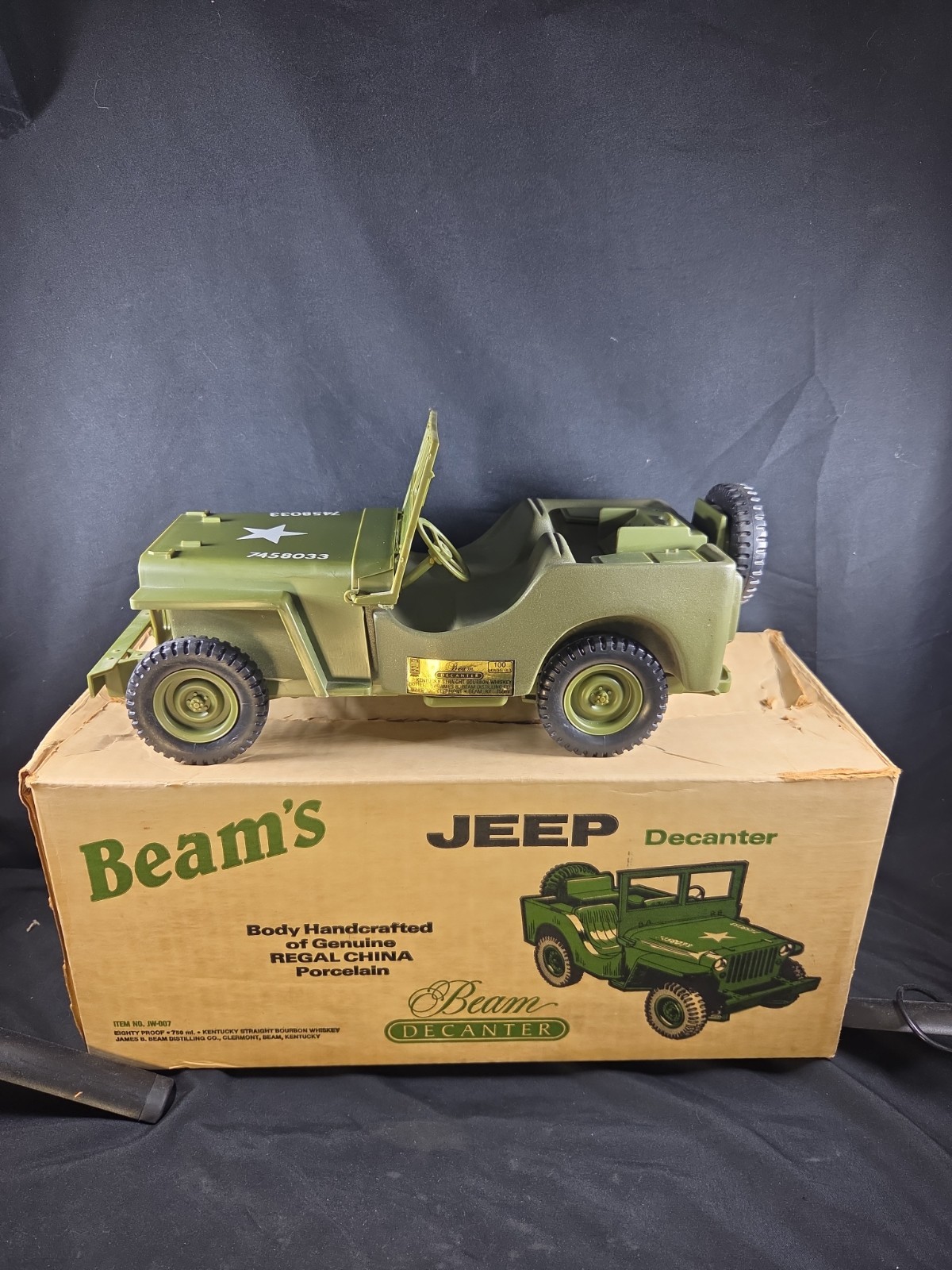 Vintage Jim Beam Army Jeep Decanter 1986 Willis Original Box JW007 EMPTY Unique