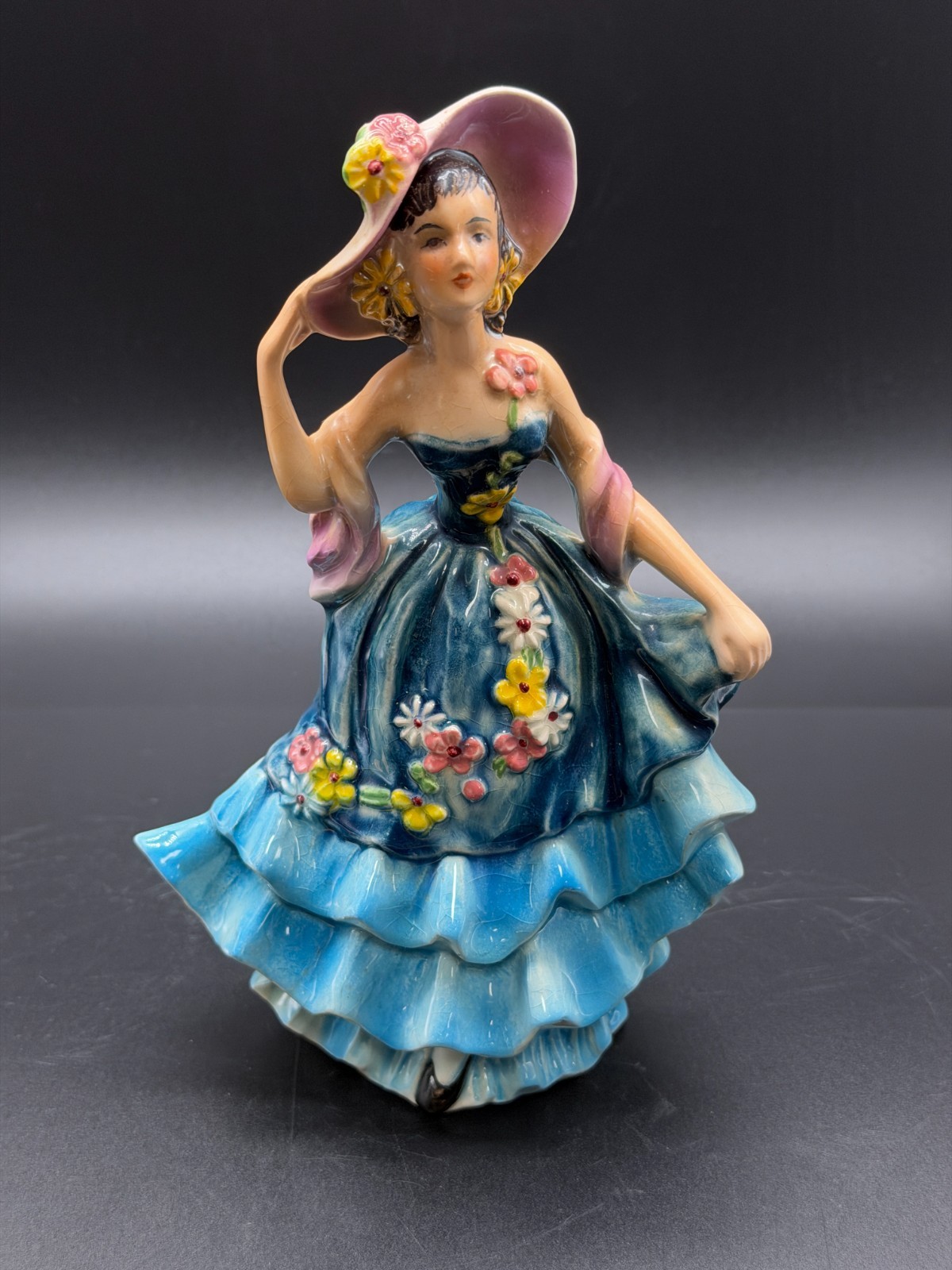 Goebel porcelain figurine from the Ladies of Fashion series, model FF273.