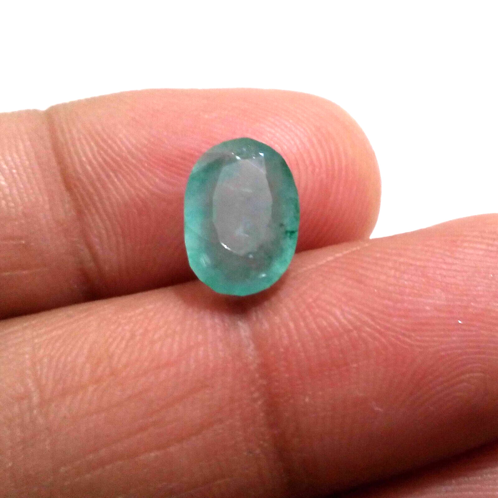 Excellent Colombian Emerald Faceted Oval Shape 4.15 Crt Emerald Loose Gemstone