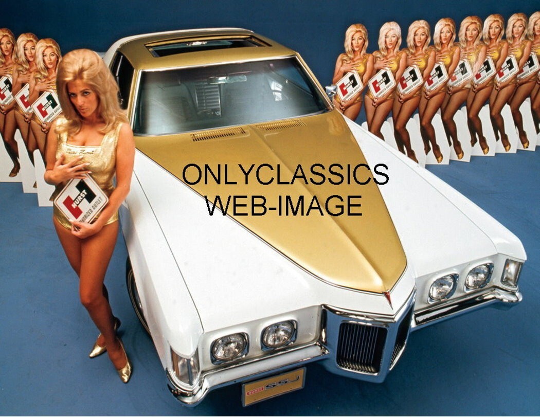 1970 PONTIAC GRAND PRIX SSJ MISS HURST LINDA VAUGHN 8.5x11 PHOTO INDY 500 PINUP