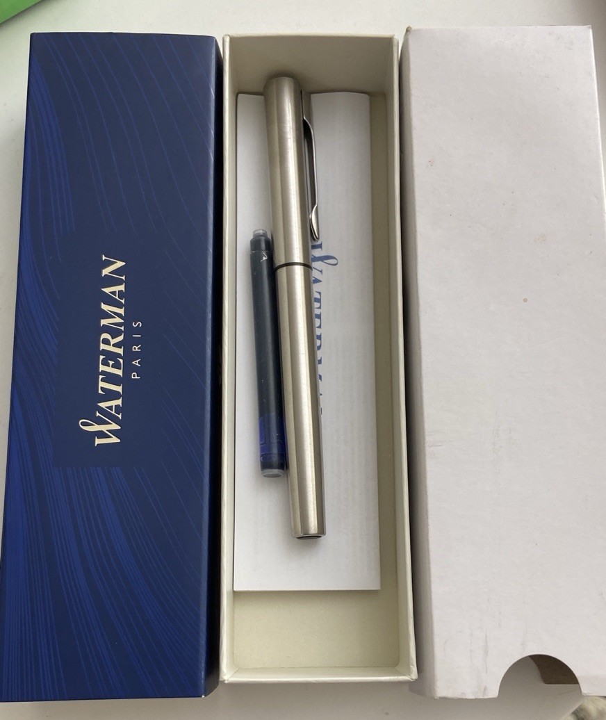 Waterman Graduate Silver Fountain Pen With Box Waterman Graduate Silver Fountain Pen With Box