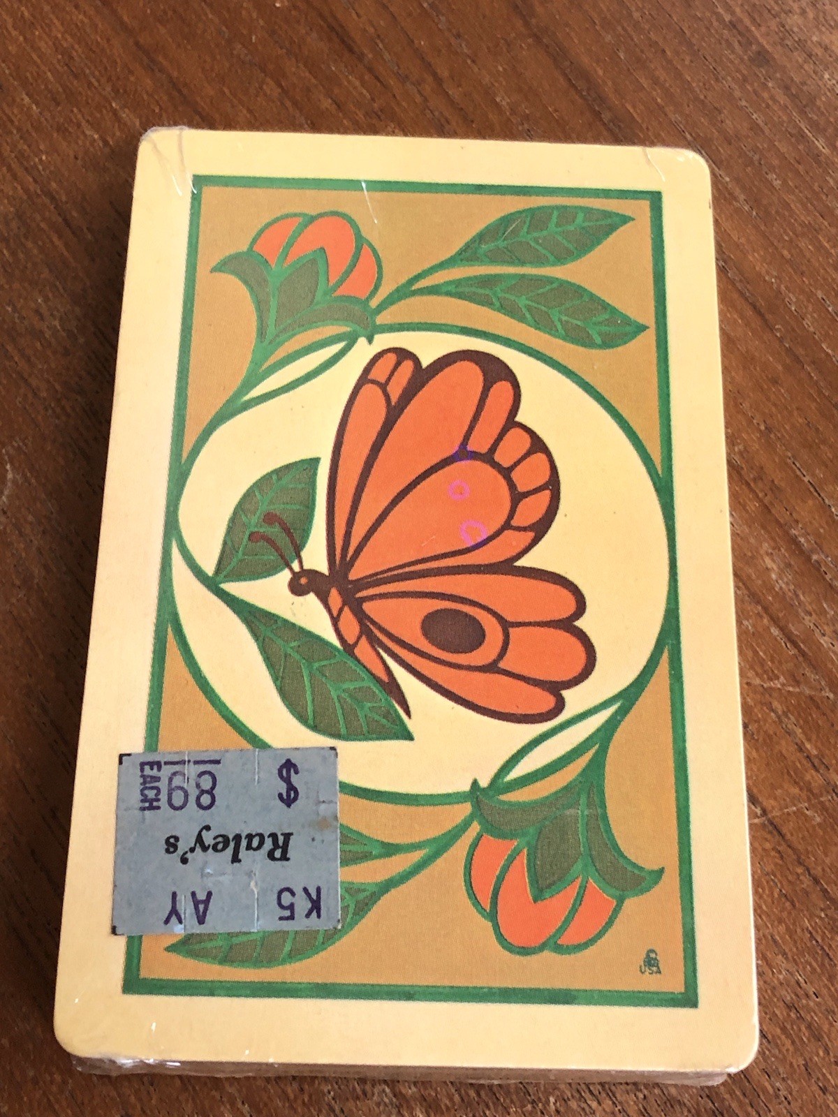 New Sealed Trump Playing Cards 70’s Art Deco USA Butterfly Floral Deck New Sealed Trump Playing Cards 70’s Art Deco USA Butterfly Floral Deck