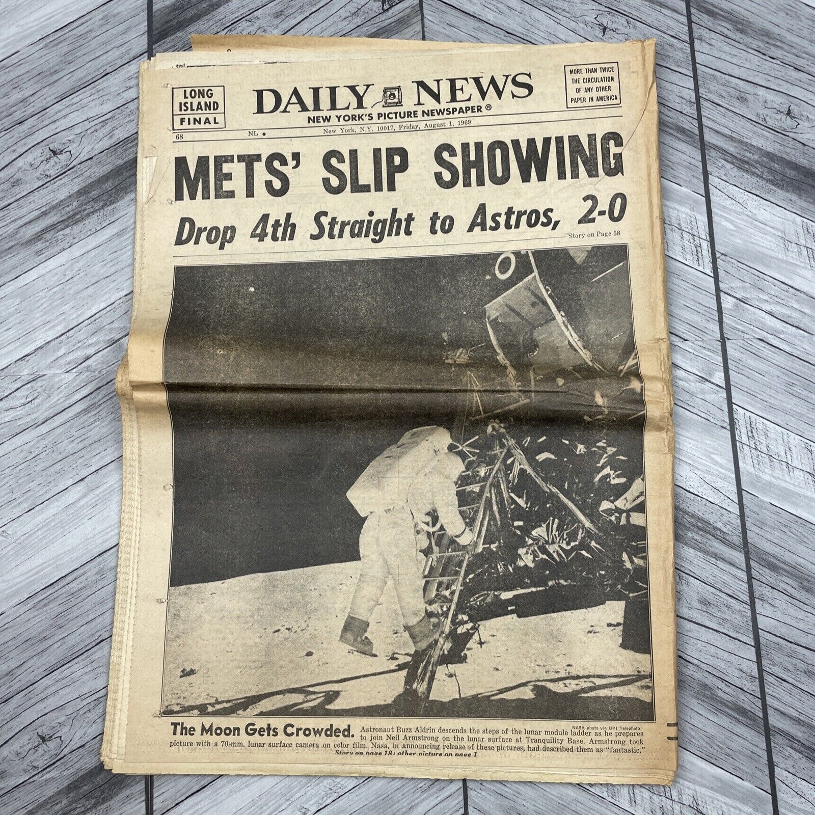 Vintage Daily News Astronauts Buzz Aldrin Neil Armstrong Moon Landing ORIGINAL
