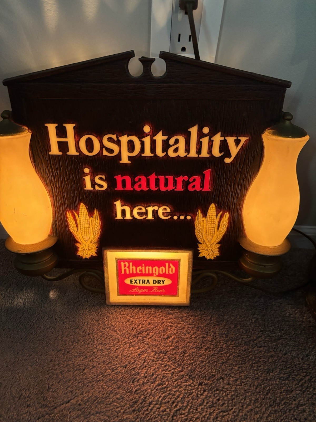 Vintage light-up Rheingold beer bar sign / Light Works Fine 17x15