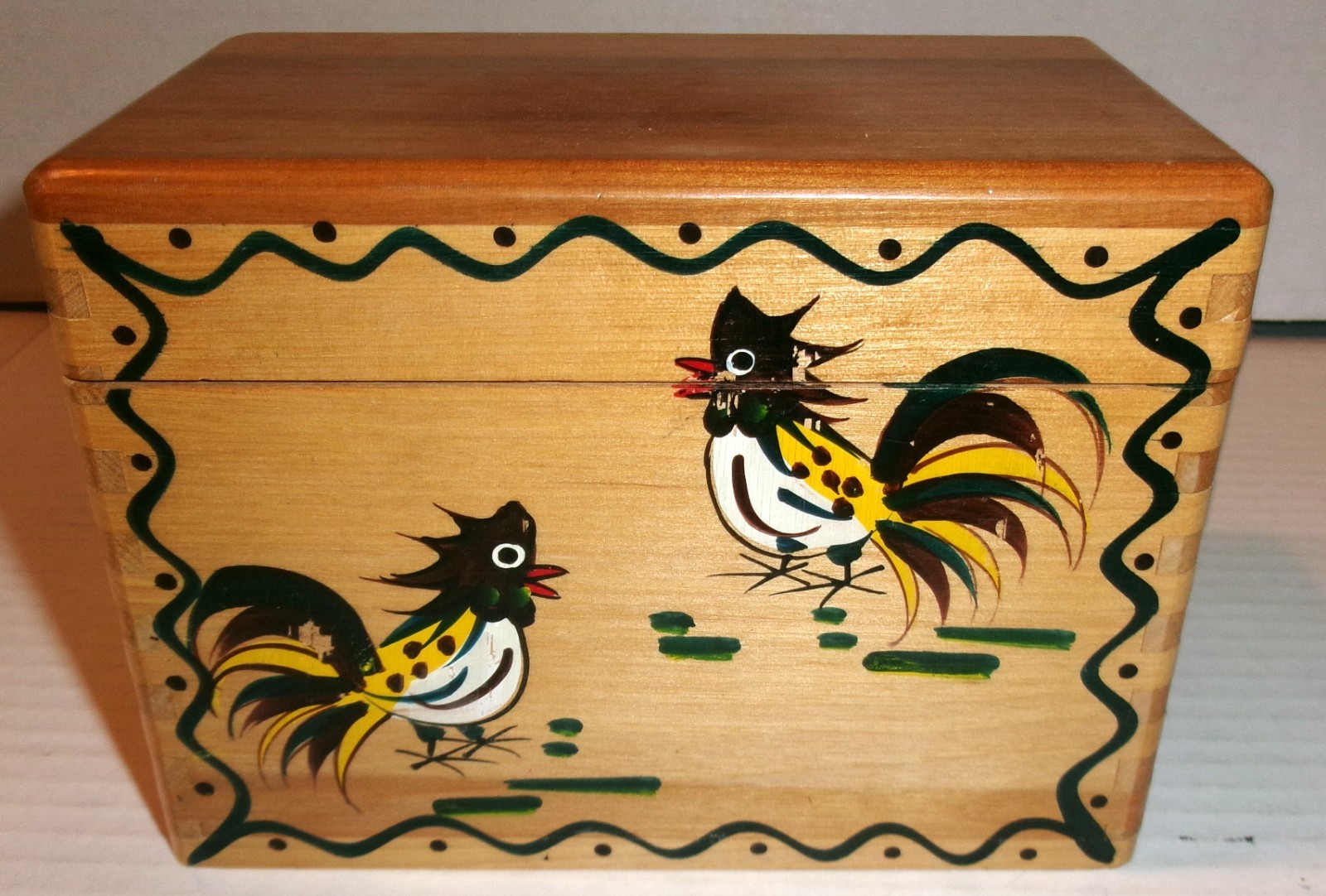 Vintage Woodpecker Woodware Recipe Box Hand Painted Chickens 6\ Vintage Woodpecker Woodware Recipe Box Hand Painted Chickens 6\