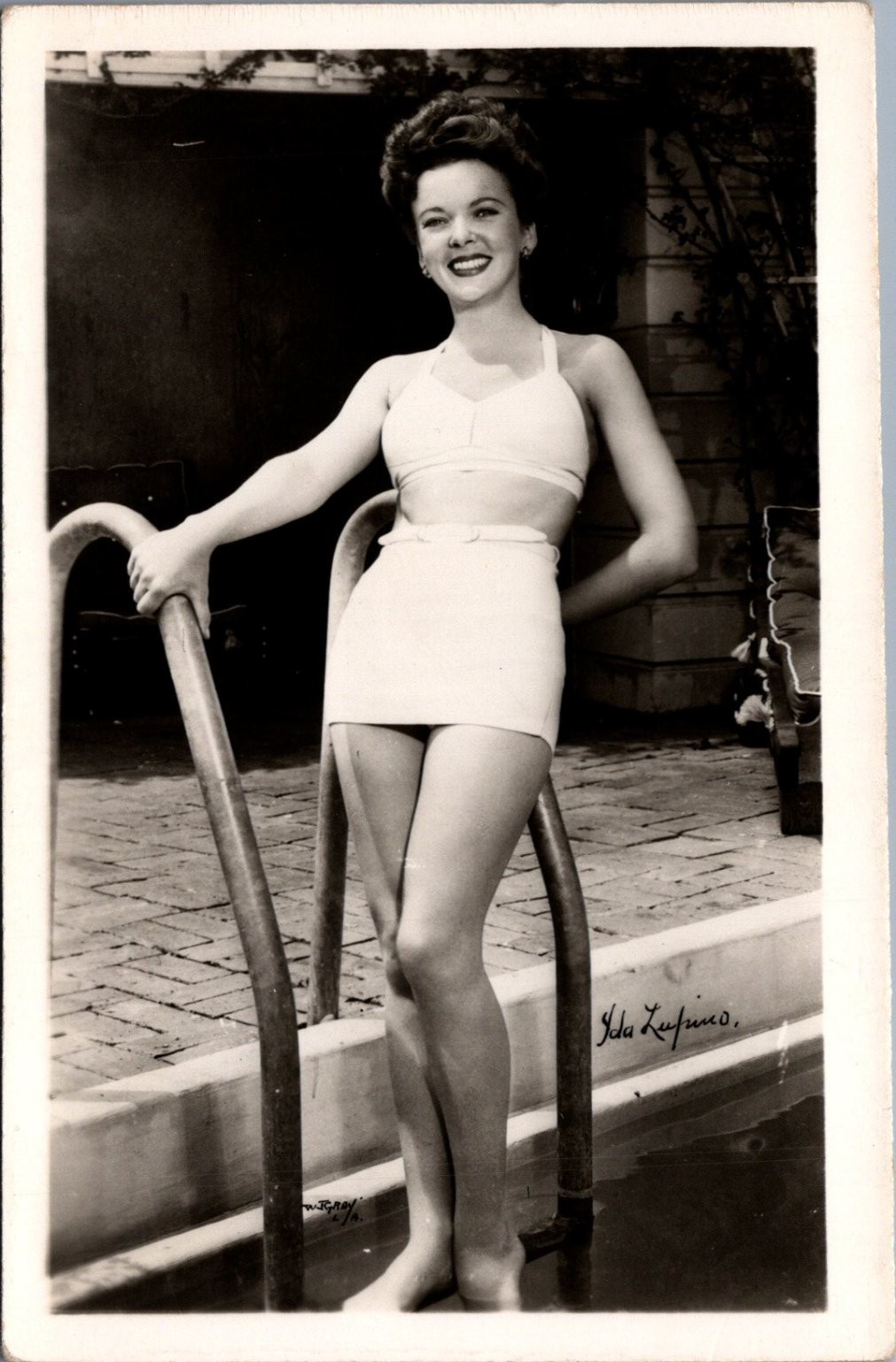 Ida Lupino Glamour Swimsuit Real Photo Postcard RPPC Vintage 1940s Actress