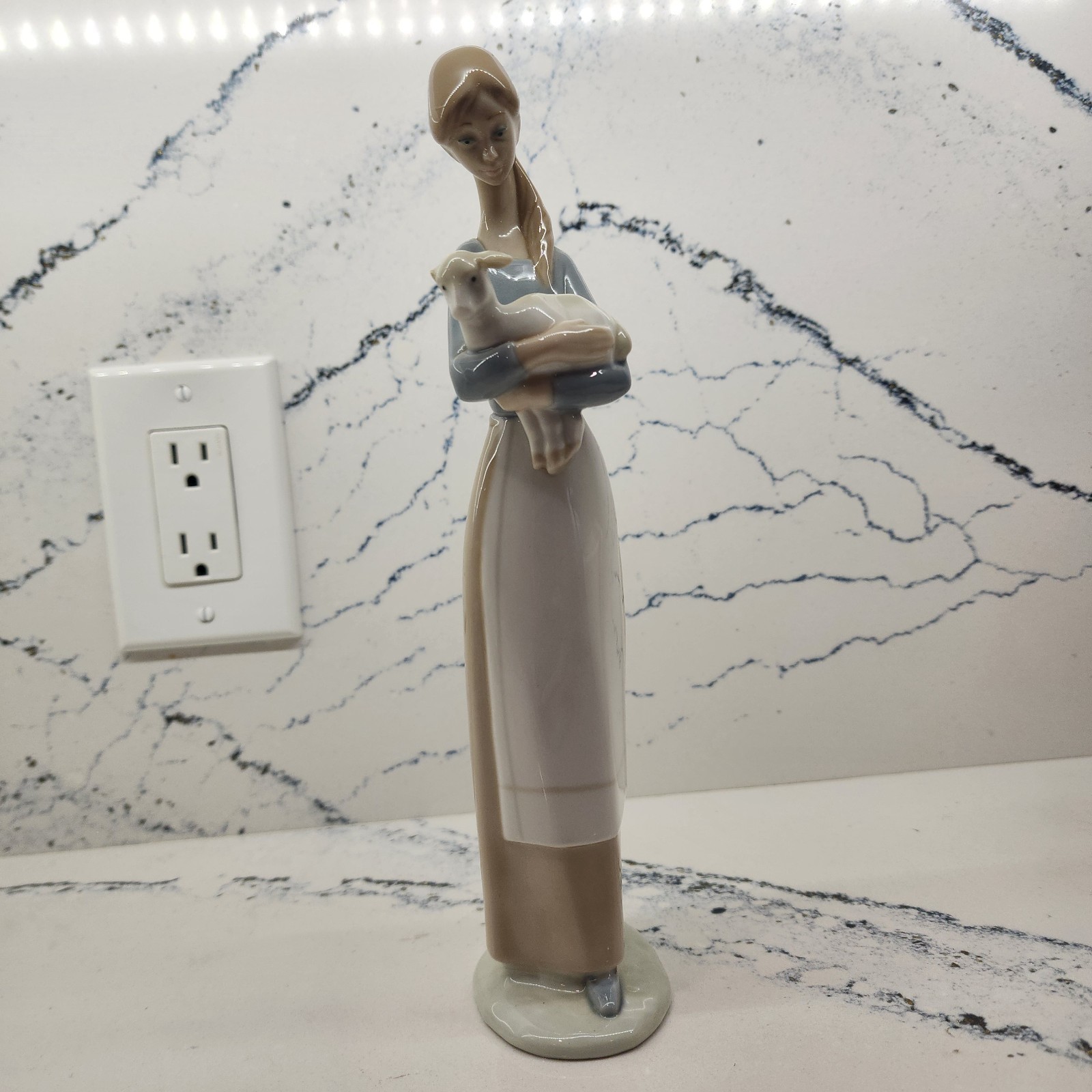 Discontinued  Early Llrado Vintage Girl with Lamb, Glossy, Spain Read