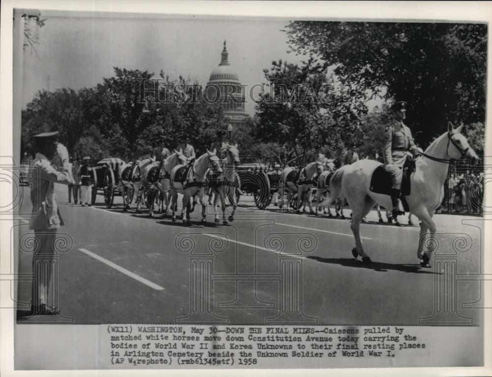 1958 Press Photo Caissons Move Down Constitution Avenue to Arlington Cemetery