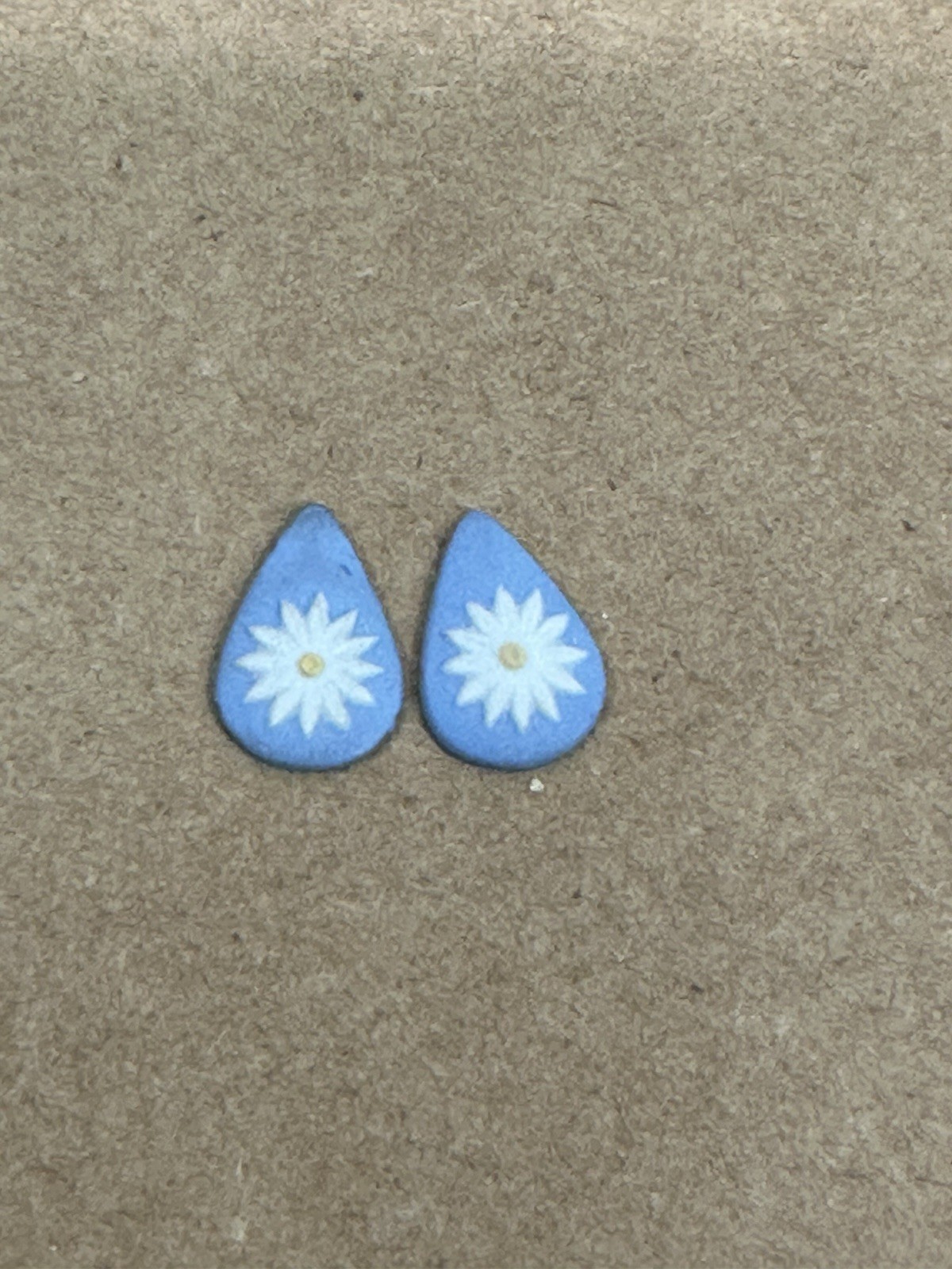 Pair Wedgwood Jasperware Tri-Color Yellow/White/Blue Tear Drop Cabochons 12mm