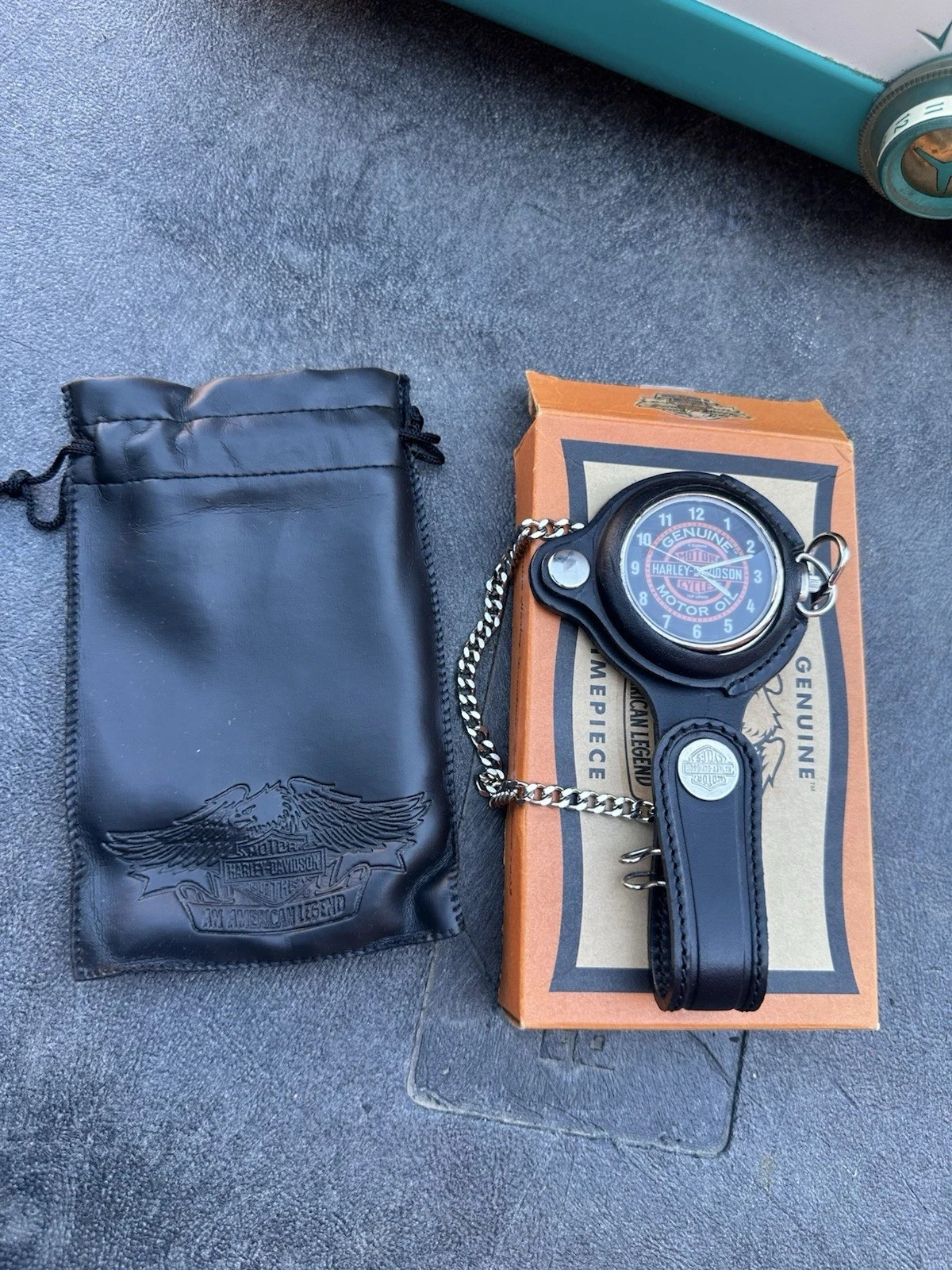 Harley-Davidson Genuine Motor Oil Collectible Watch Leather Strap Original Box