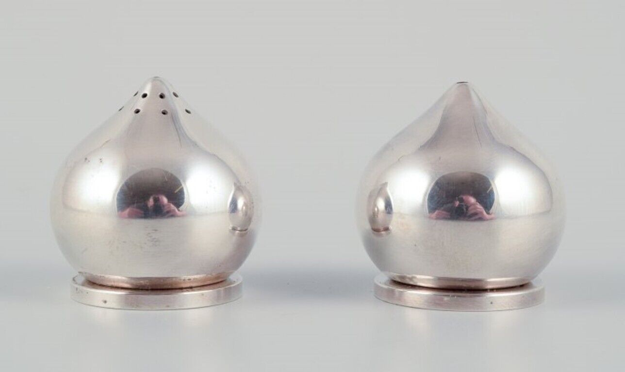 Aage Weimar, Danish silversmith.  Pair of modernist salt and pepper shakers.