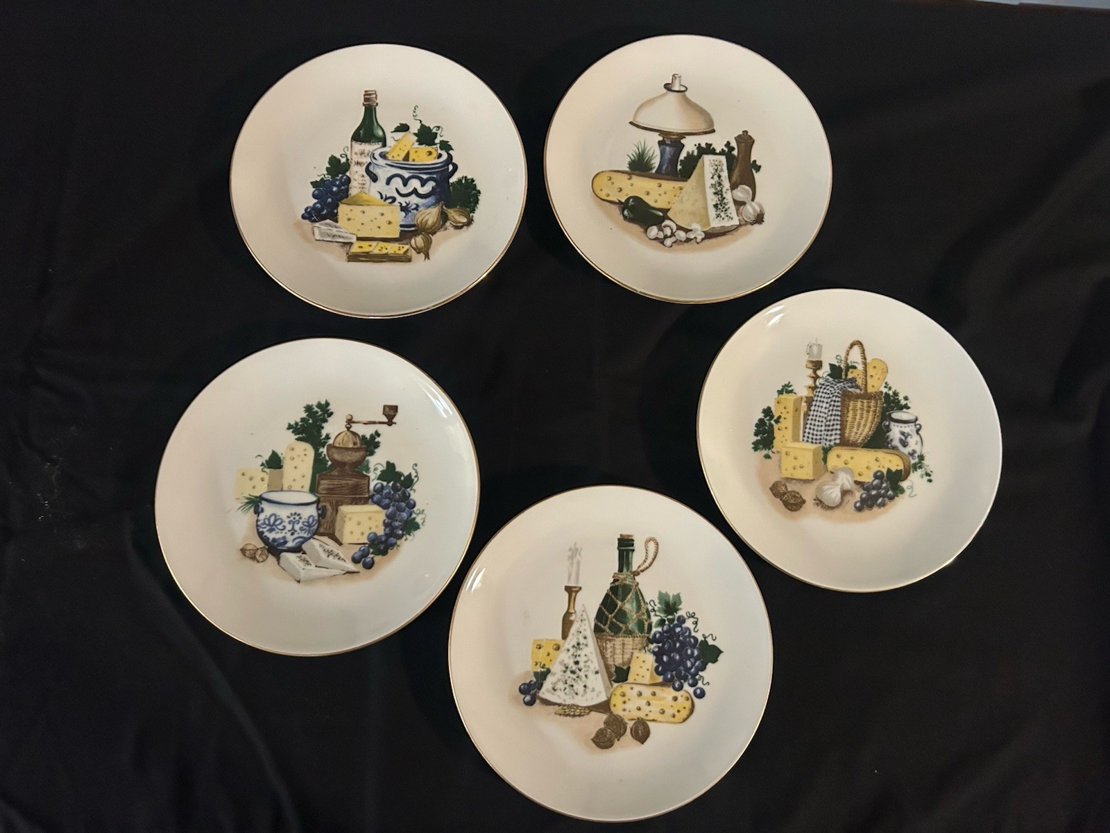 Set of 5 Vintage Kahla GDR Cheese/Wine Plates Gold Trim Set of 5 Vintage Kahla GDR Cheese/Wine Plates Gold Trim