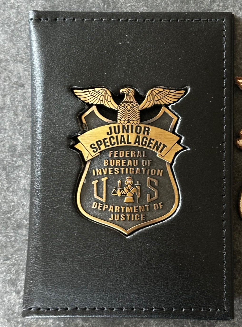 FBI - vintage KID’S JUNIOR SPECIAL AGENT  b & wallet & cred set