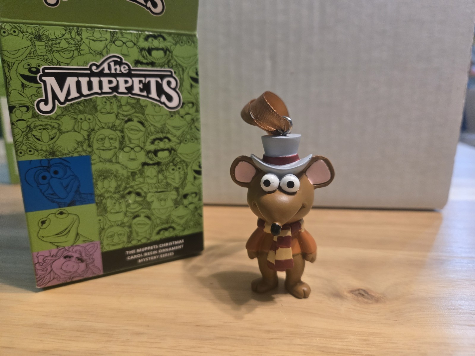 Disney Store Muppet Christmas Carol Blind Box ornament - Rizzo the Rat