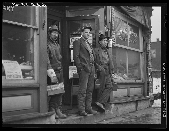 Ambridge Pennsylvania 1941 American Bridge Company employees waiting for bus