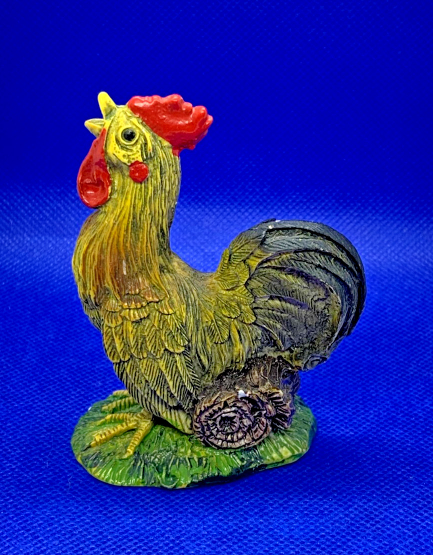 Rooster/Chicken Figurine Figure Knick-Knack