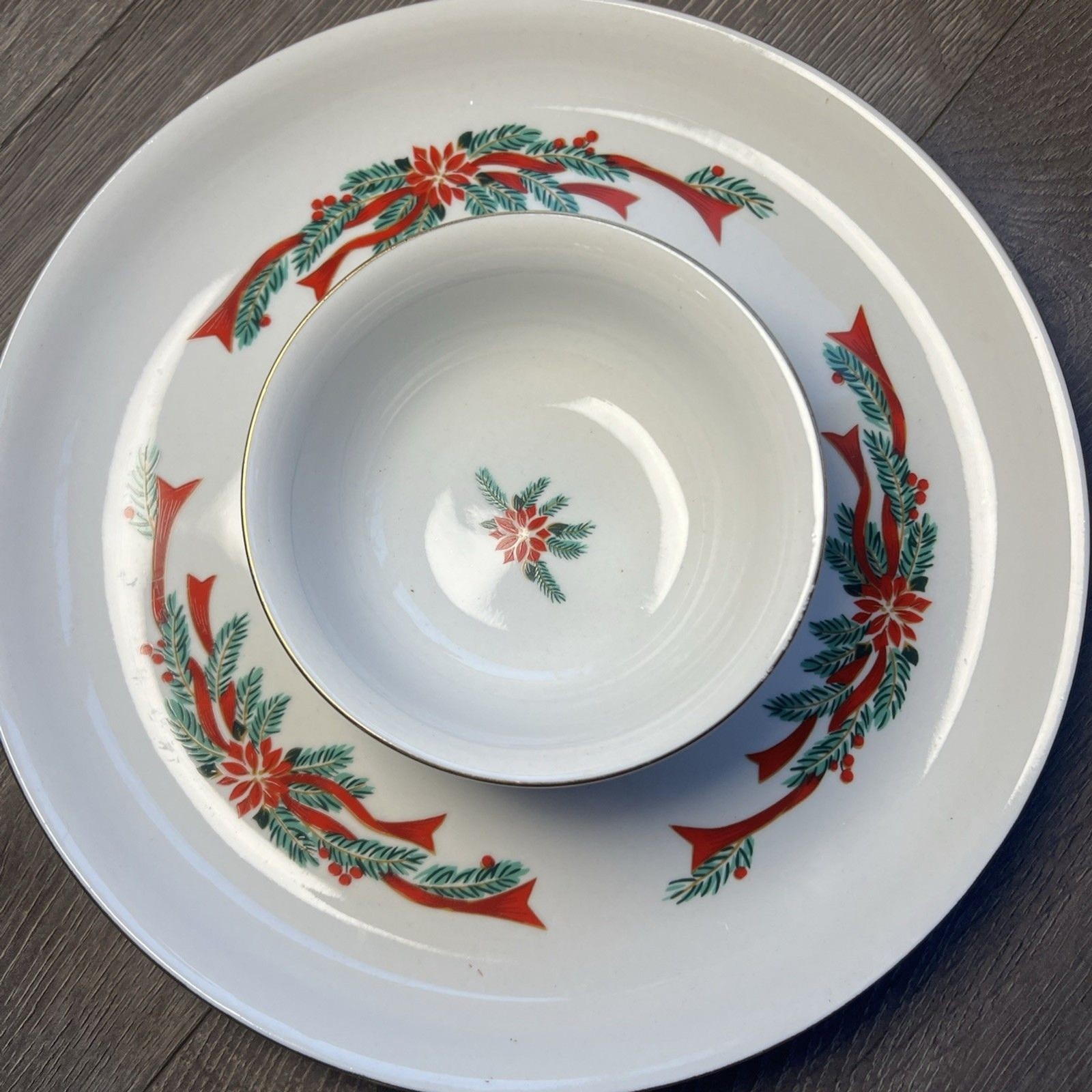 Vintage Tienshan Poinsettia and Ribbons Chip & Dip Set w/ Box Christmas Party Vintage Tienshan Poinsettia and Ribbons Chip & Dip Set w/ Box Christmas Party