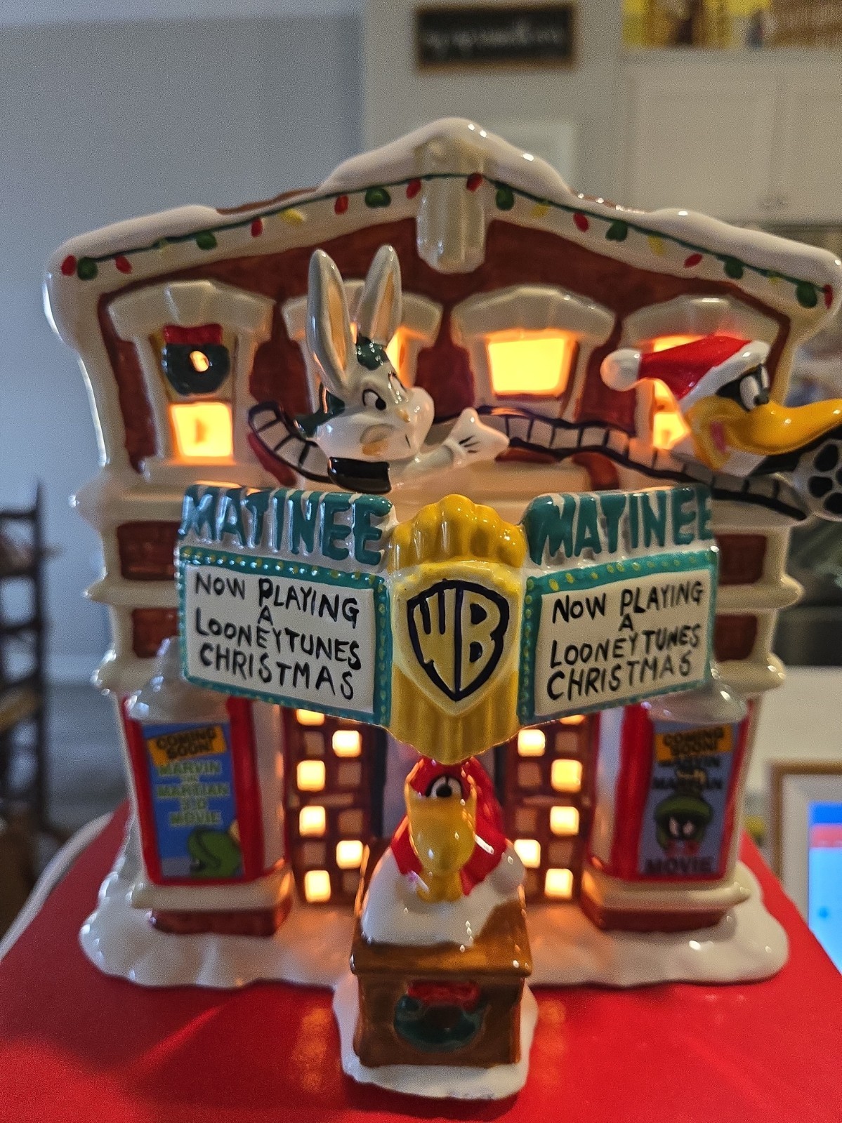 VTG 1996 Warner Bros Looney Tunes Matinee Theater Christmas Village Bugs Daffy