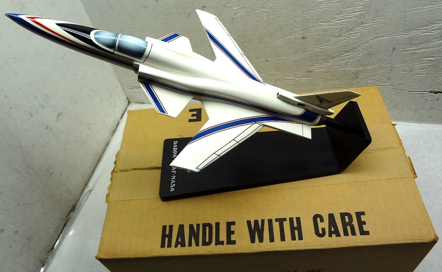 NEW Precise Models / Topping GRUMMAN X-29A - DARPA / USAF / NASA - 7