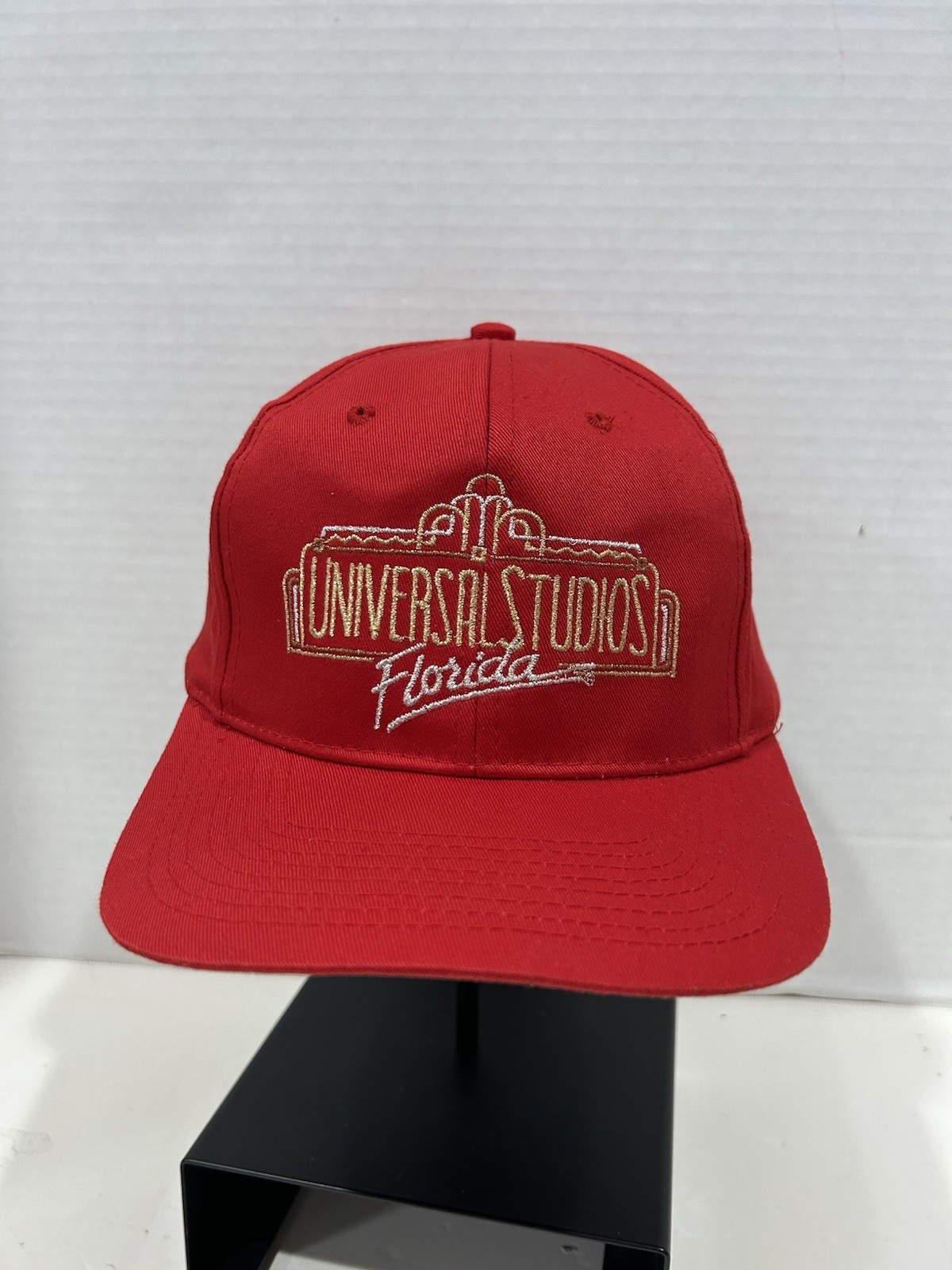 Vintage 1990’s Universal Studios Florida Red Flatbill SnapBack Hat Embroidered