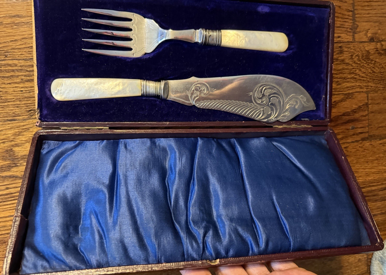 Vintage EPNS Fish Serving Set Mother of Pearl Handles Boxed English Server