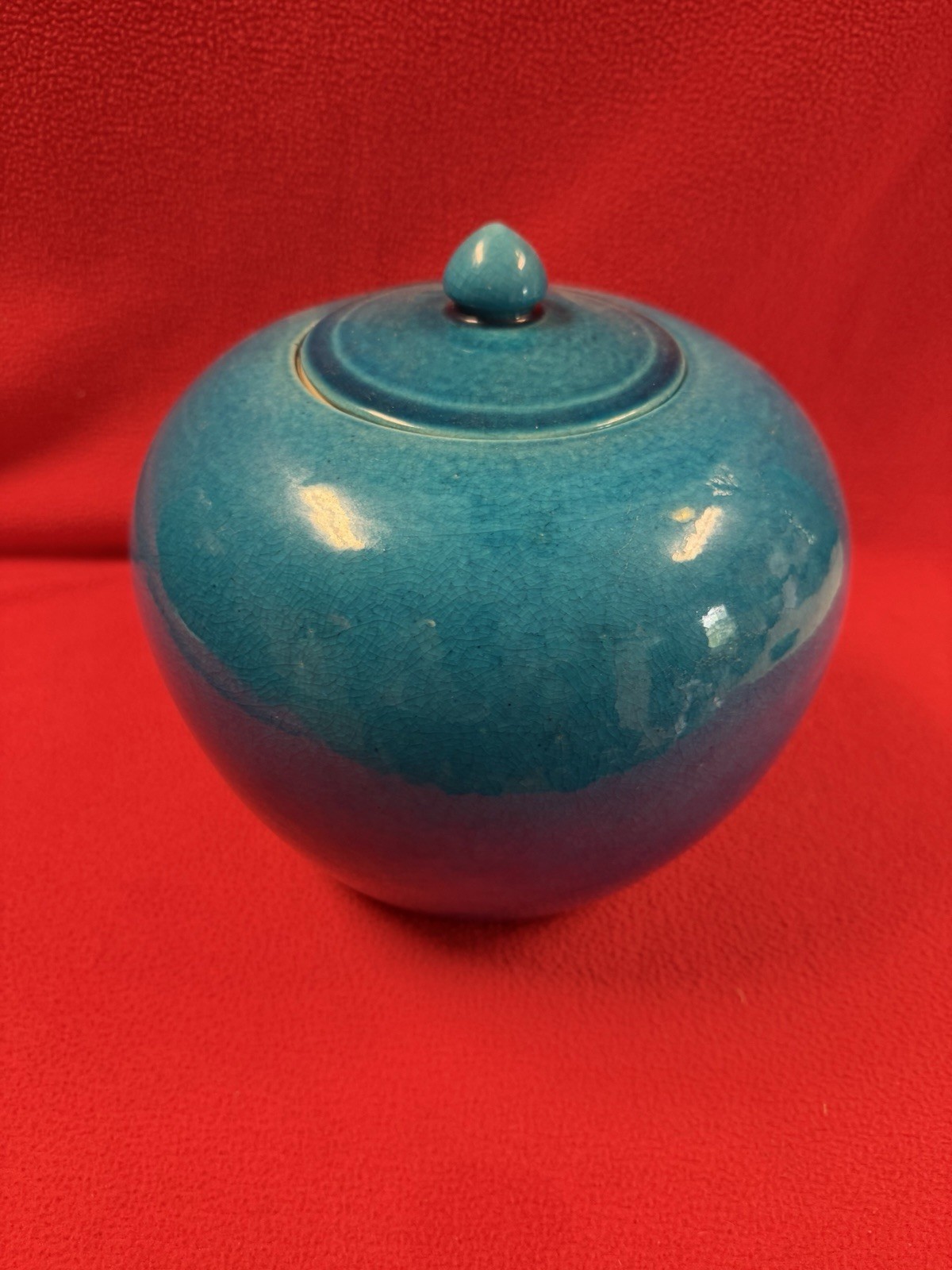 Vintage Chinese Turquoise Blue Crackle Glaze Ginger Jar Covered Urn Porcelain Vintage Chinese Turquoise Blue Crackle Glaze Ginger Jar Covered Urn Porcelain