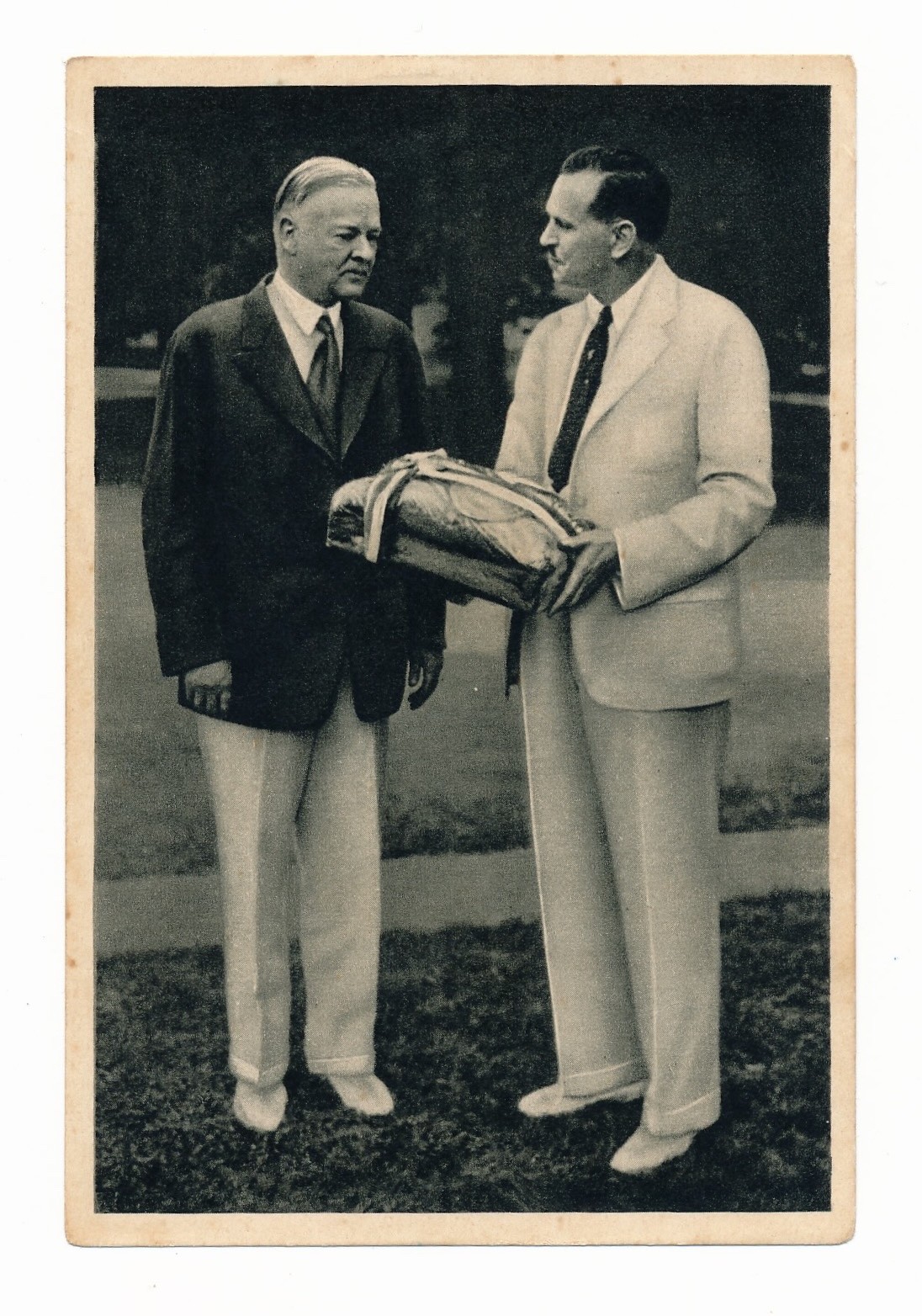 1932 Reemtsma HERBERT HOOVER Olympic Card #1 Olympia U.S. President Reemstma