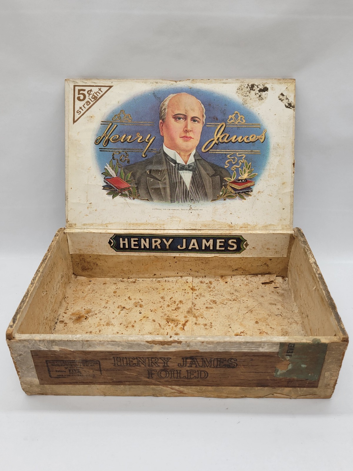 Henry James Cigar Box 1926 Tax Stamp Londres Vintage