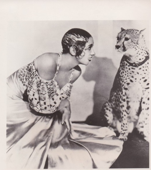 1986 Press Photo Harlem Renaissance Singer Josephine Baker & Pet Cheetah in 1930