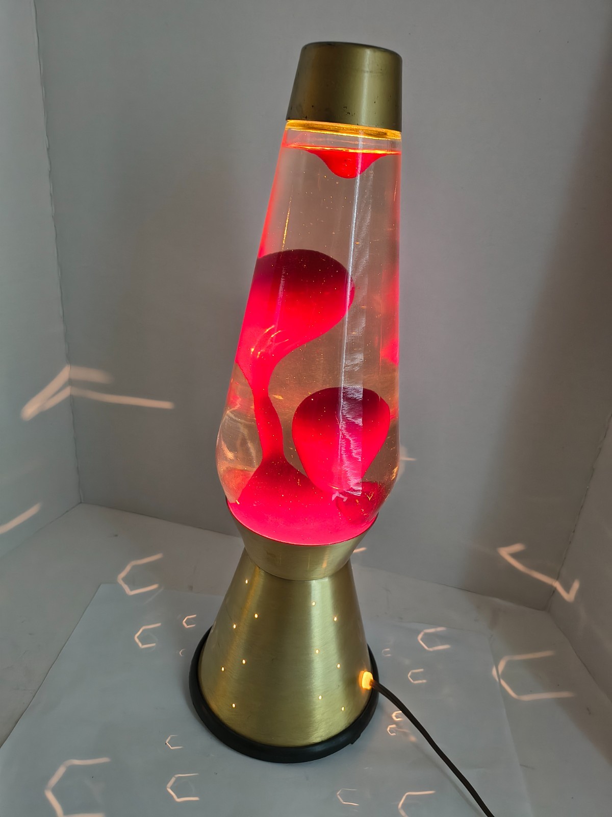 Vintage Lava Lamp Starlight GOLD Base Crimson Red Lava Underwriters Lab 70s 17”