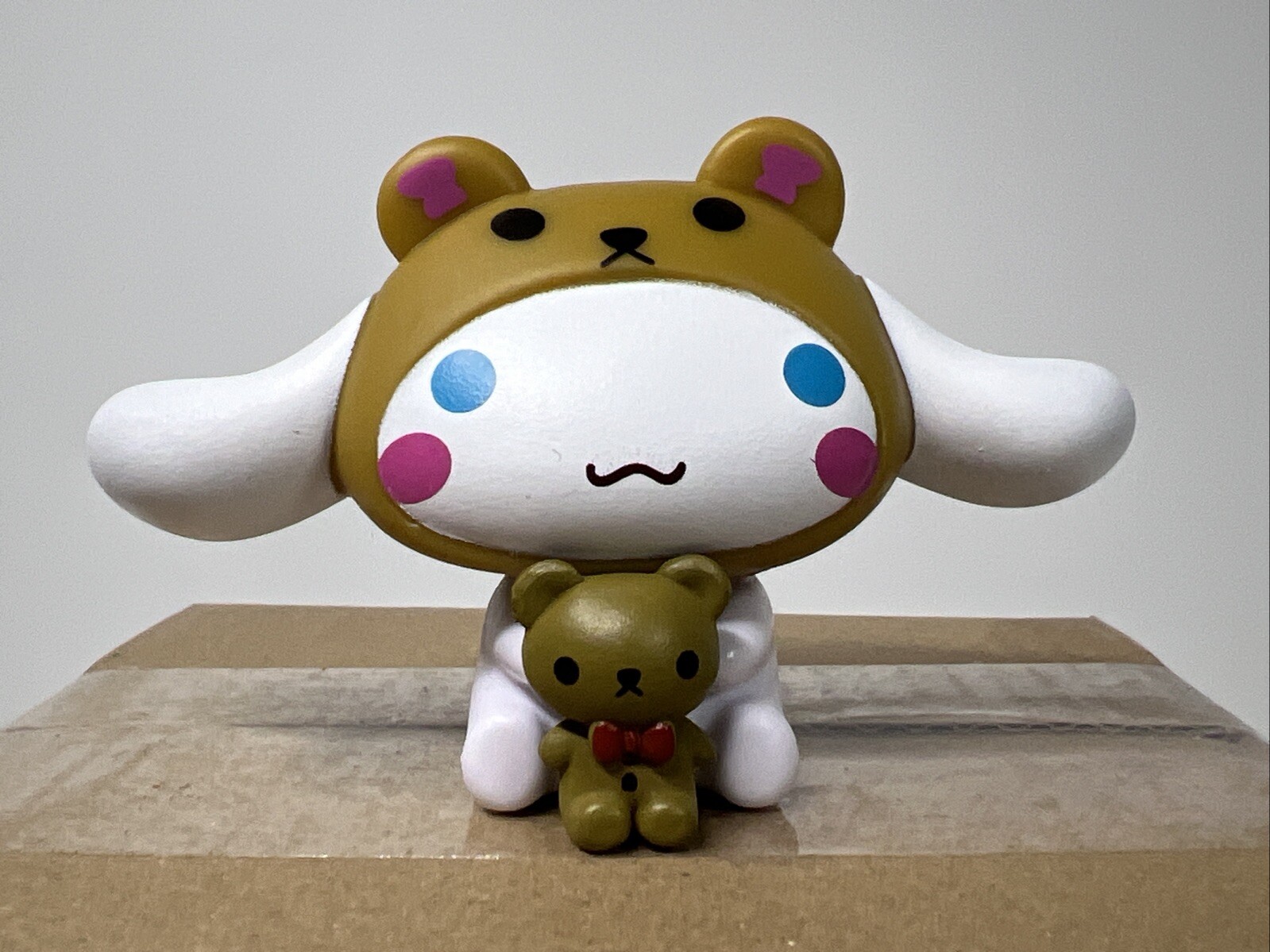 Sanrio Cinnamoroll in Bear Costume 3” Figure w/ Tiny Bear Hugging Buddy New