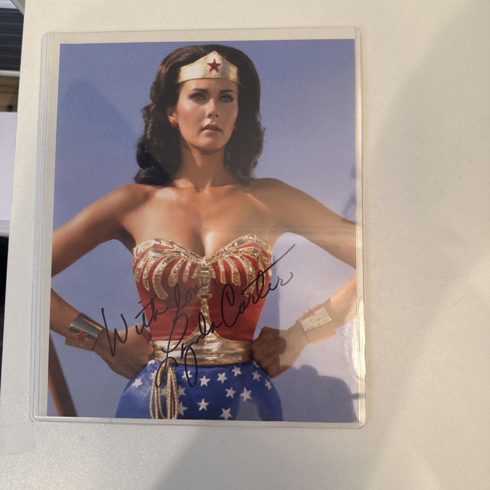 Linda Carter as Wonder Woman 1970\'s autographed 8x10 Photo Linda Carter as Wonder Woman 1970\'s autographed 8x10 Photo