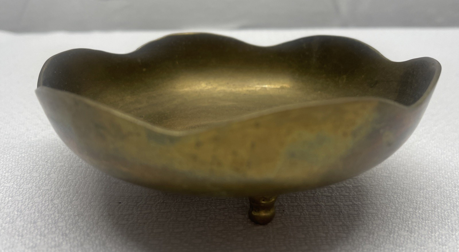 Brass Bowl 3 Footed Scalloped Edge Vintage Art Table Decor